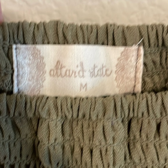 Altar’d State Women’s Peplum Top Medium Olive Green Smock Tiered Bohemian - Picture 8 of 13